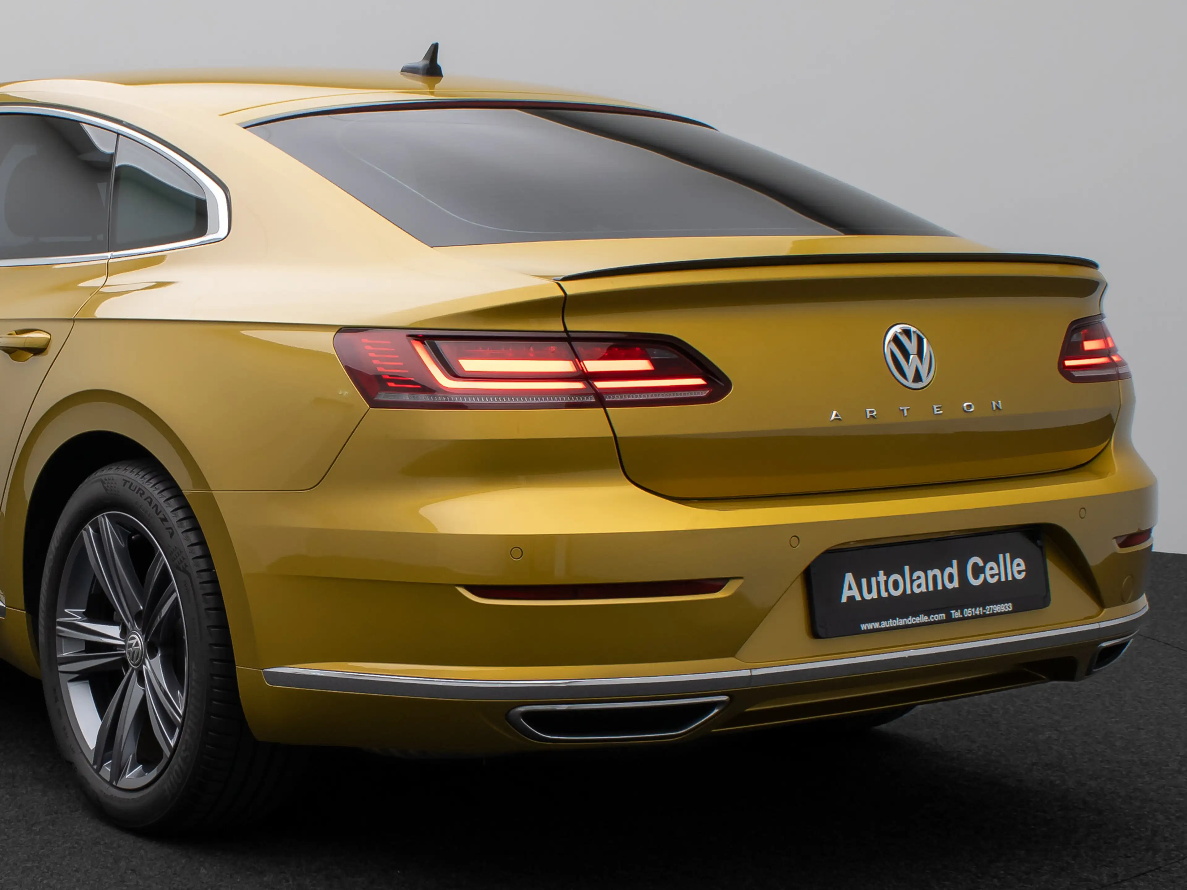 Volkswagen Arteon R-Line Kamera Fernlichtassist ACC 8Fach — photo 15