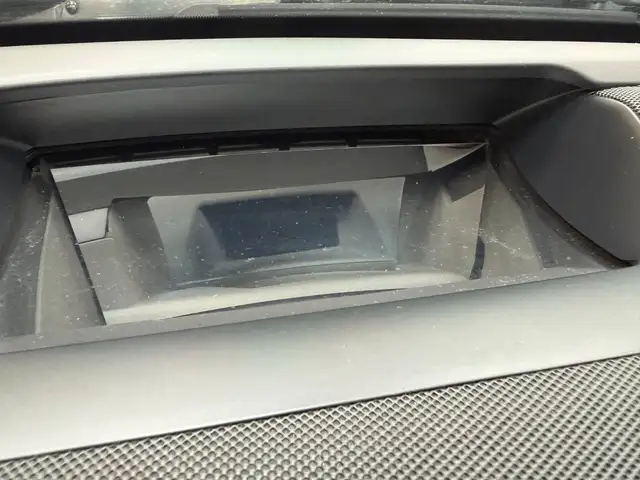 Mercedes-Benz Gle view 19