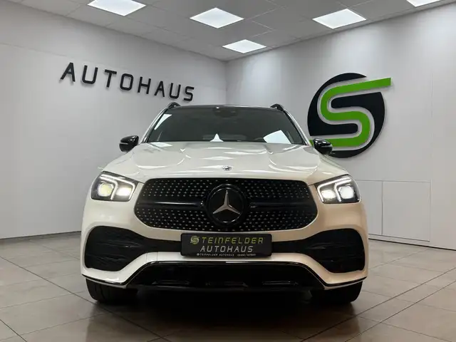 Mercedes-Benz Gle view 2