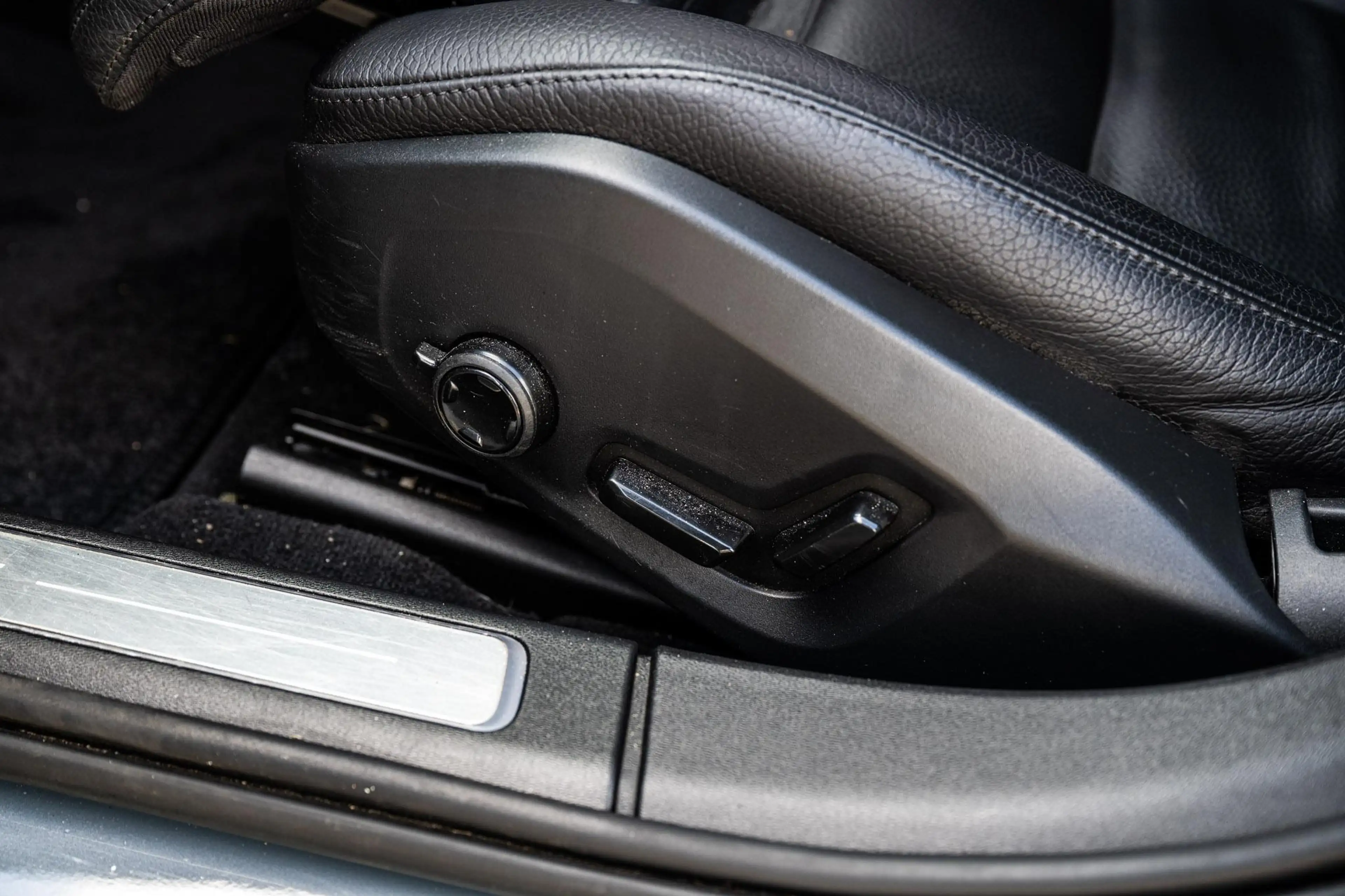 Volvo V90 2.0 T6 Plug-in hybrid AWD Plus Dark | Long Range | — photo 8