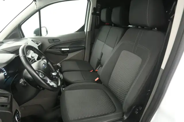 Ford Transit Connect view 9
