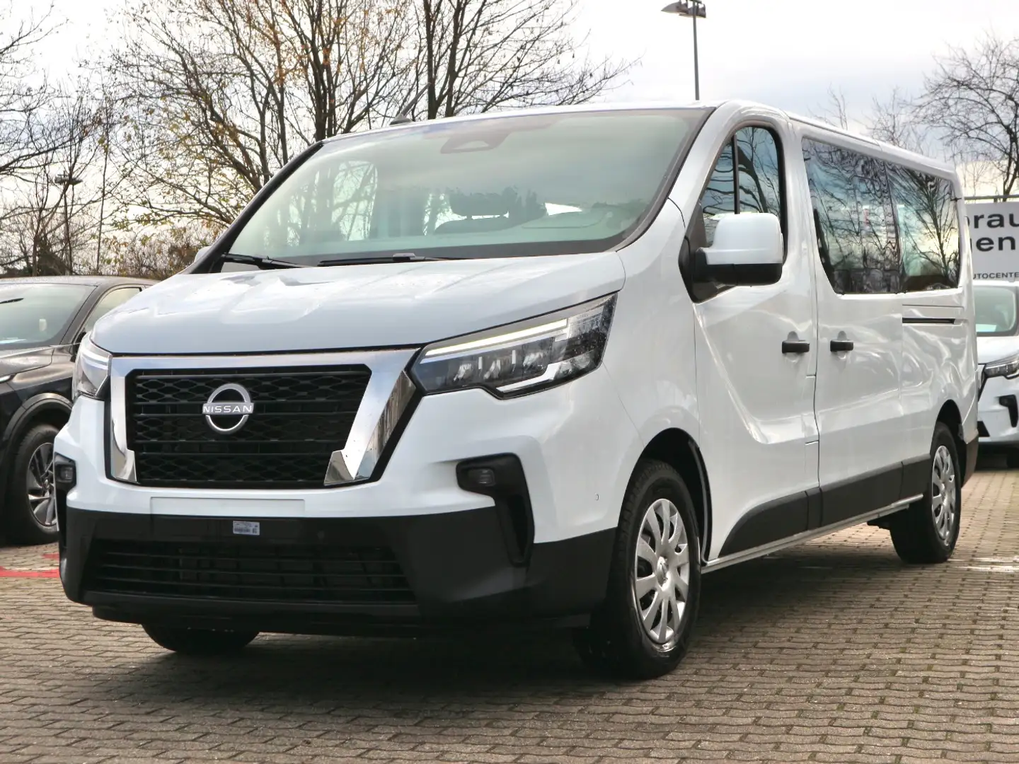 Nissan Primastar Kombi L2H1 3,0t dCi150 MT TEKNA SpurH Weiß - 2