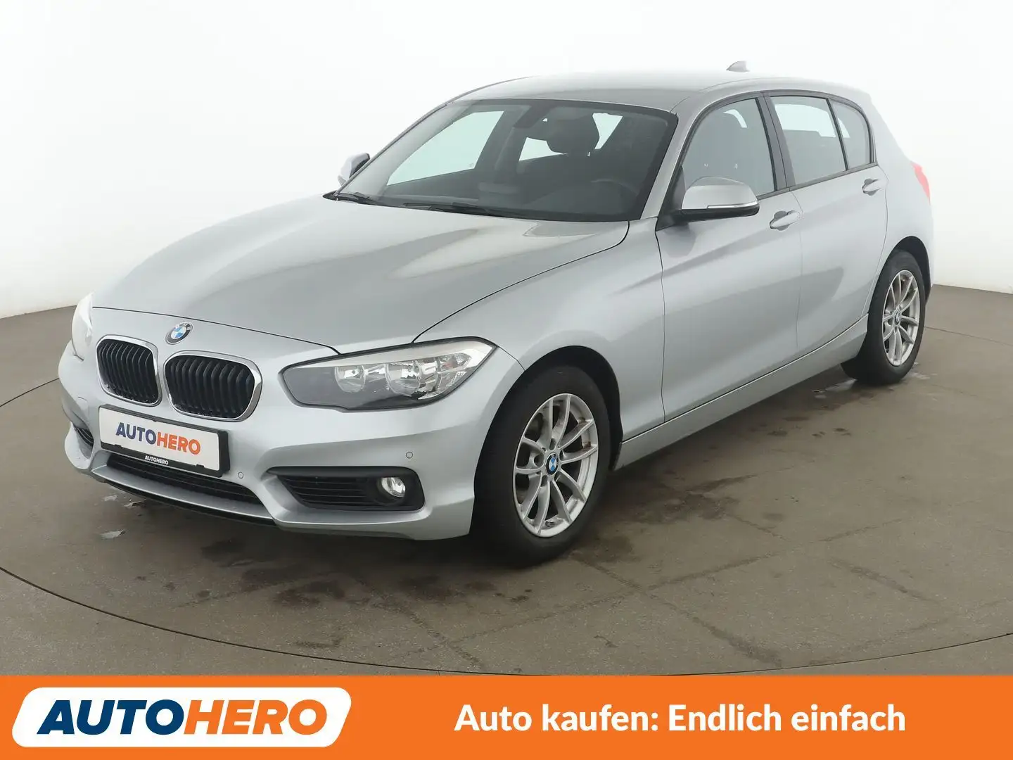 BMW 118 118i Advantage Aut.*NAVI*PDC*SHZ*TEMPO*ALU* Gris - 1