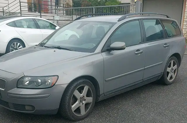 Volvo V50