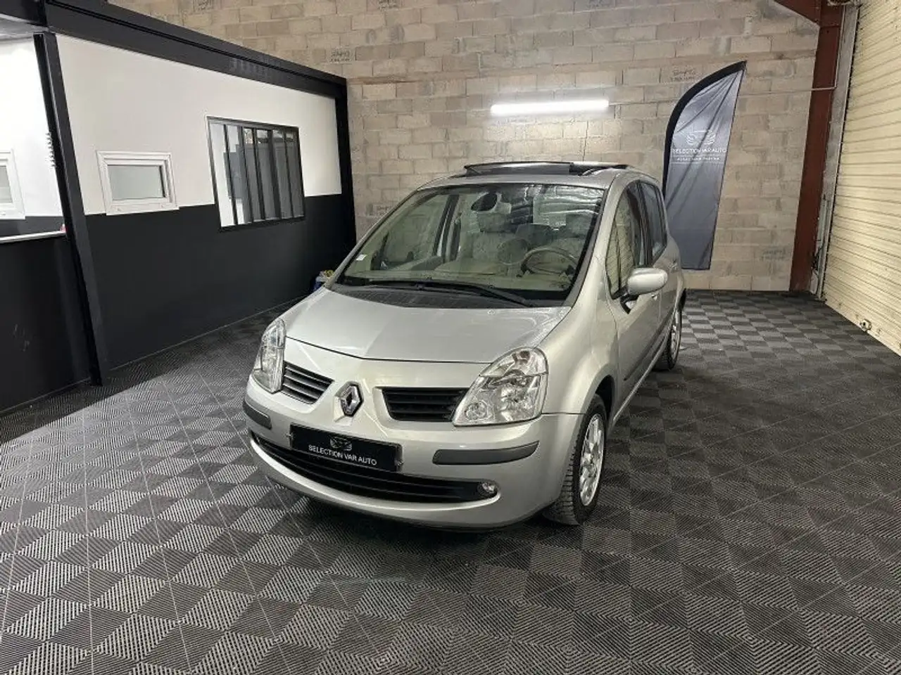Renault Modus 1.5 dCi 85ch PrivilÃ¨ge Quickshift