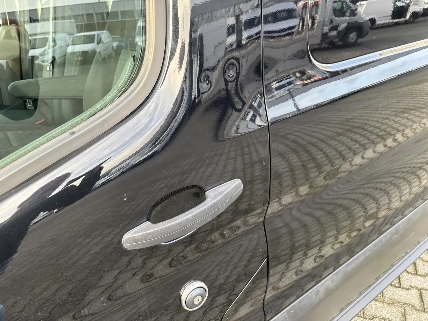 Ford Transit 2.0 TDCI L2H2 RWD*A/C*CRUISE*NAVI*HAAK*CAM*3PERS* Zwart - 2