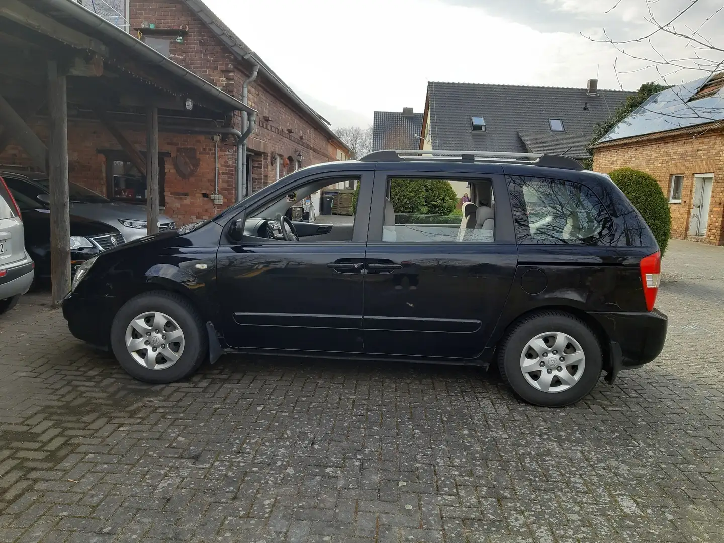 Kia Carnival 2.9 CRDi EX Basis - 1