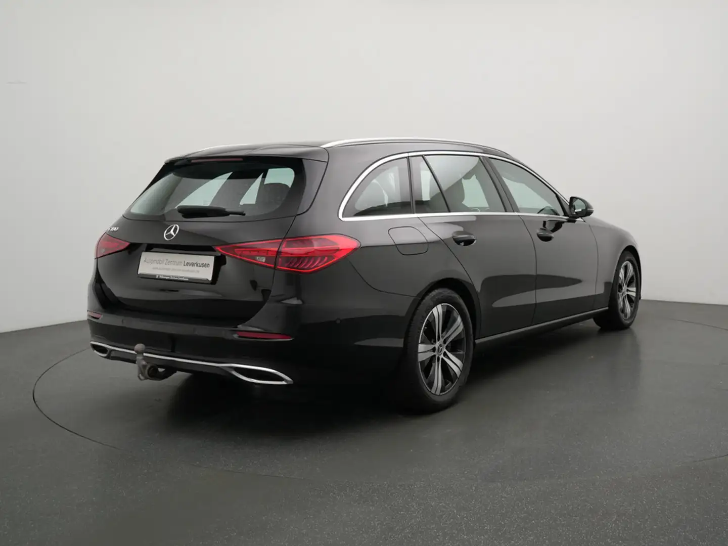 Mercedes-Benz C 180 T Avantgarde AHK NAVI PANO LEDER FENDER Schwarz - 2