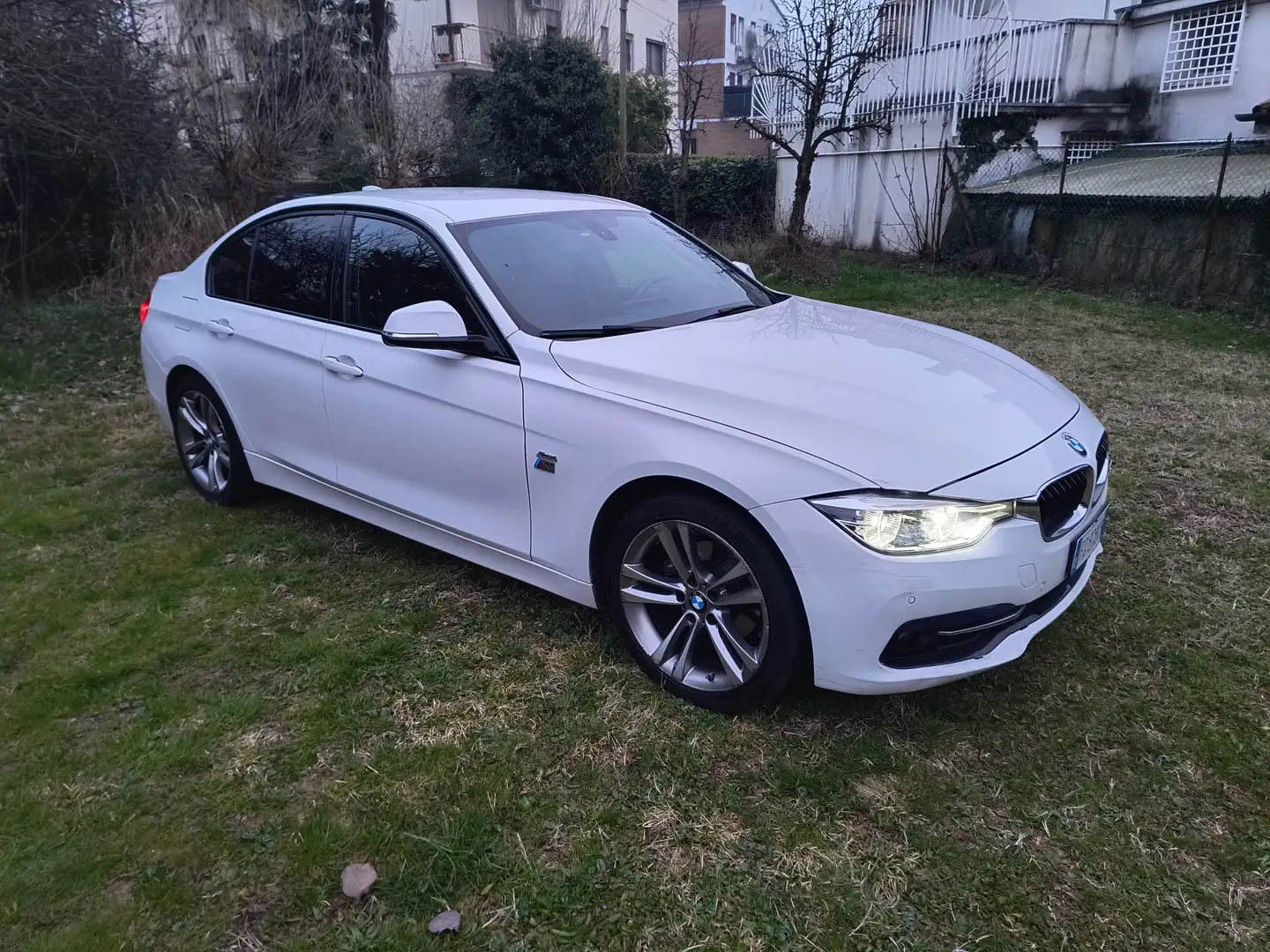 BMW 316 316d+Msport+auto Белый - 1