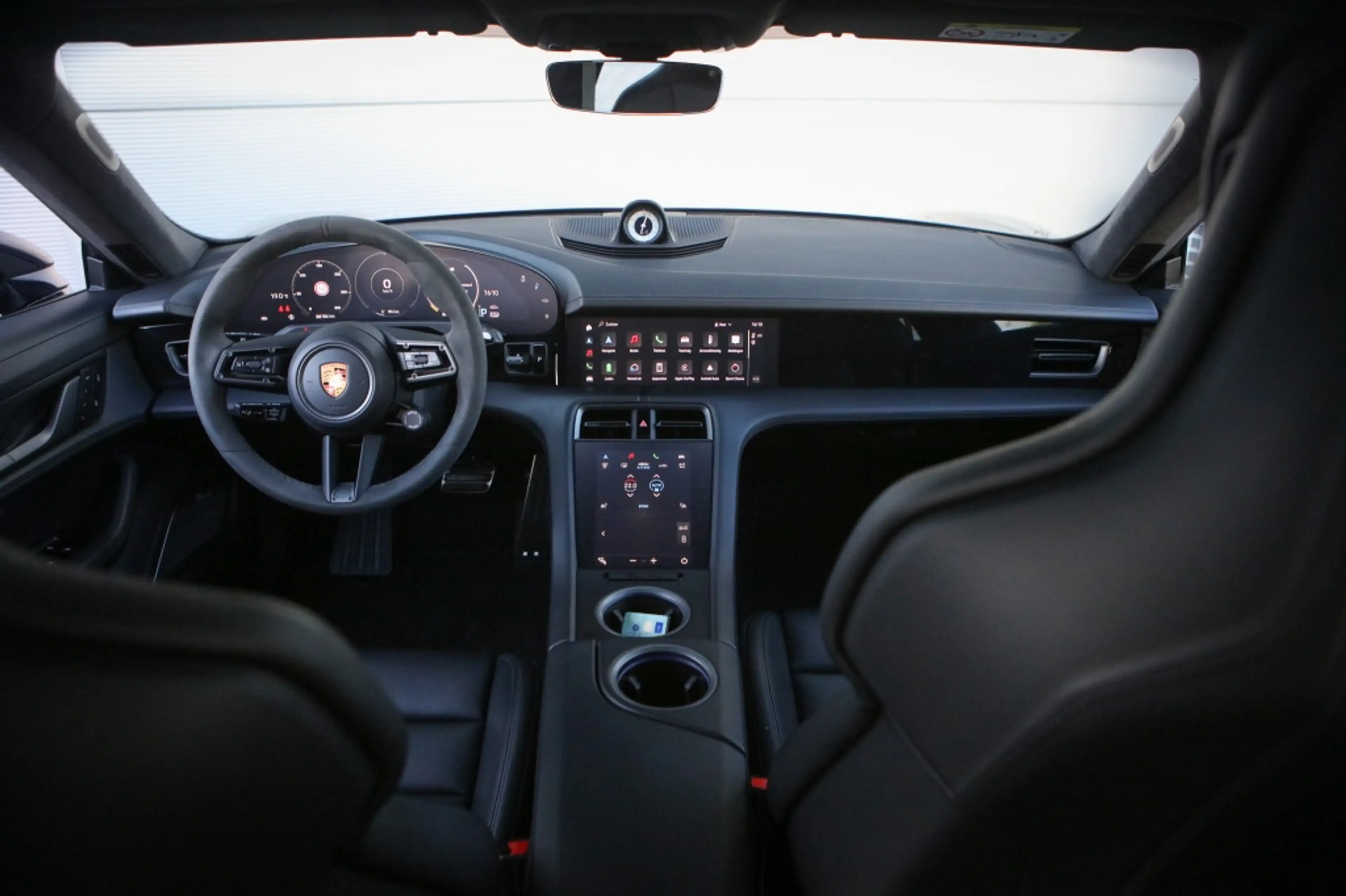 Porsche Taycan Sport Turismo GTS 93 kWh | Burmester | Carbon | Sp — photo 7