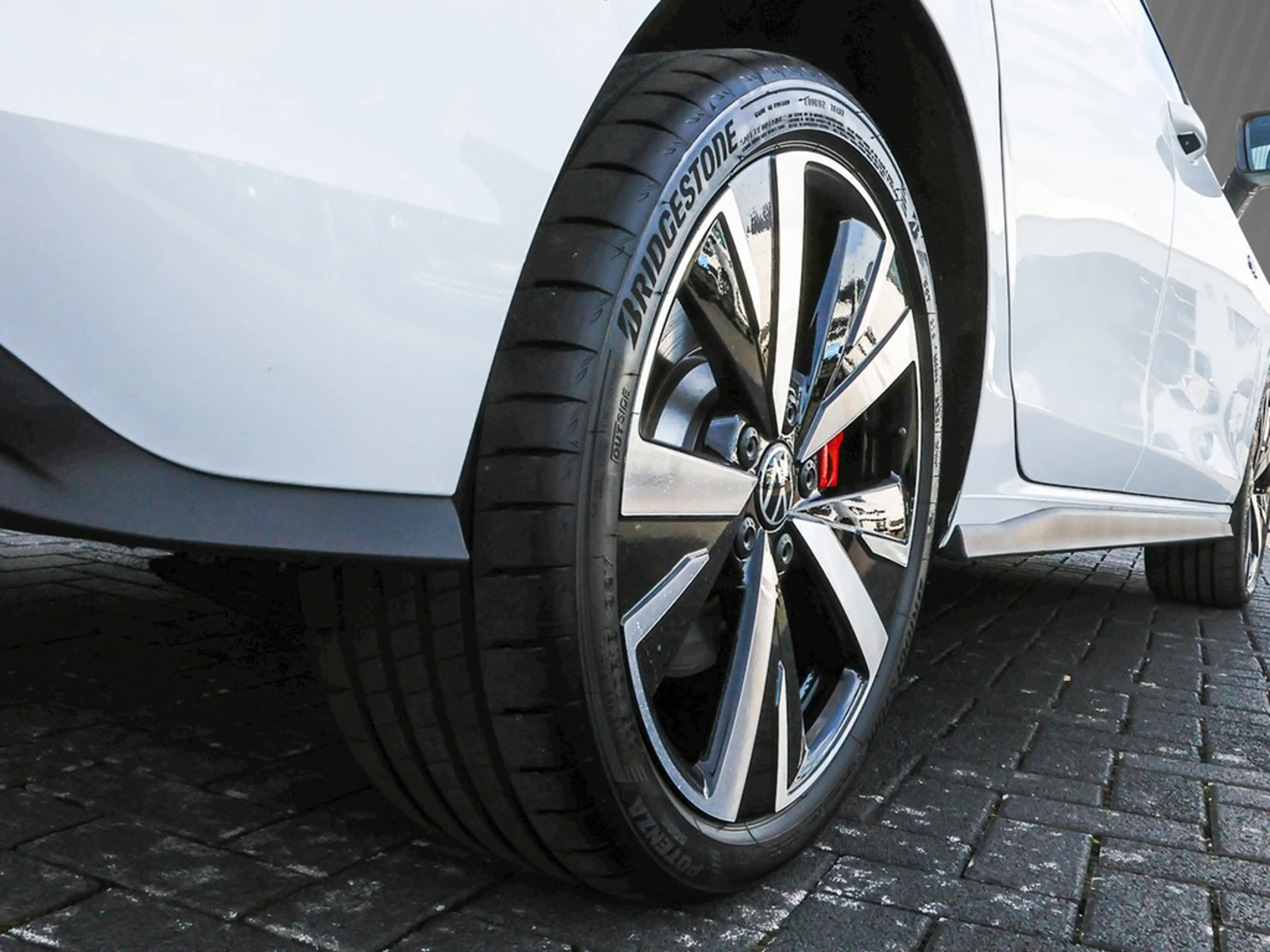Volkswagen Golf GTE 1.5 TSI DSG eHybrid AHK/Navi/RFK — photo 6