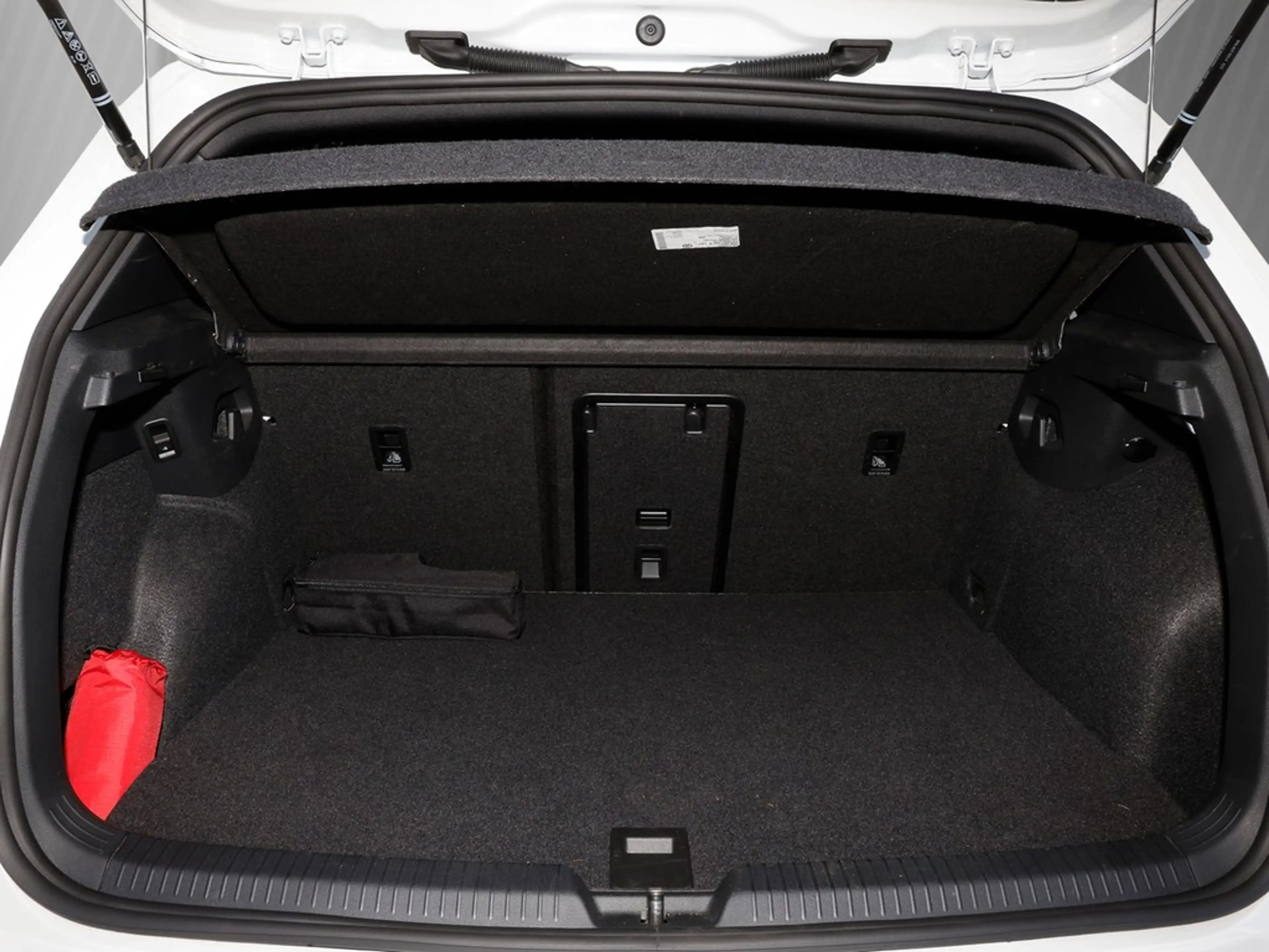 Volkswagen Golf GTE 1.5 TSI DSG eHybrid AHK/Navi/RFK — photo 7