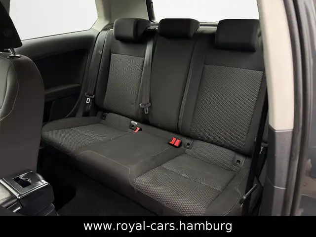 Volkswagen Golf view 14