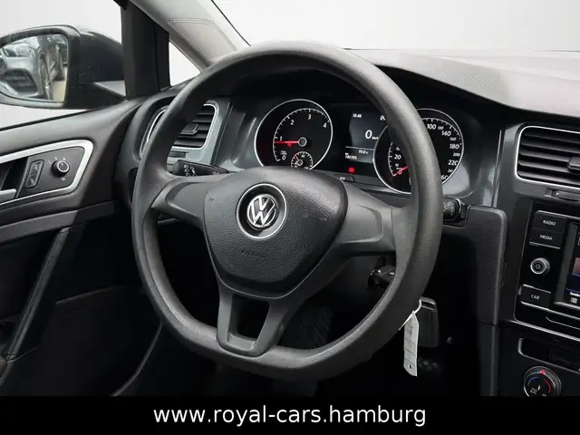Volkswagen Golf view 24
