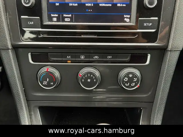 Volkswagen Golf view 17