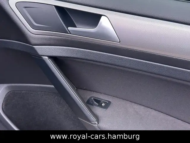 Volkswagen Golf view 21