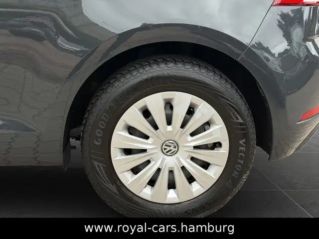 Volkswagen Golf view 26