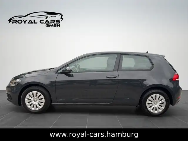 Volkswagen Golf view 4