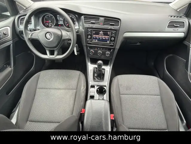 Volkswagen Golf view 12