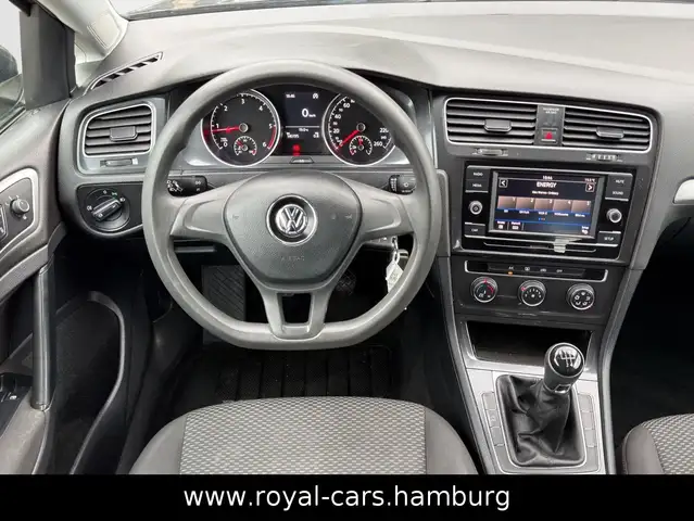 Volkswagen Golf view 11