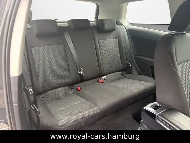 Volkswagen Golf view 20