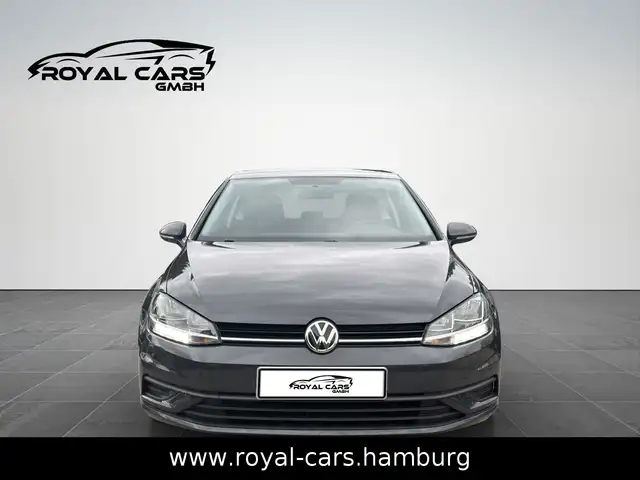 Volkswagen Golf view 2