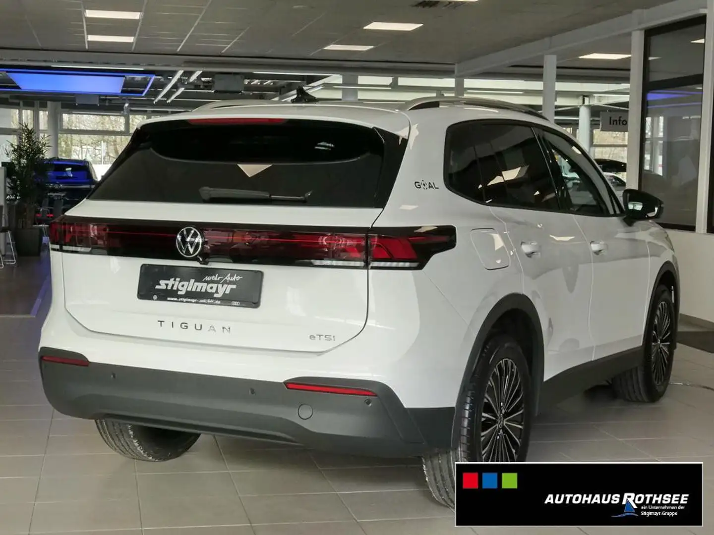 Volkswagen Tiguan GOAL AHK, Navi, ACC, 360° Alu-18` Weiß - 2