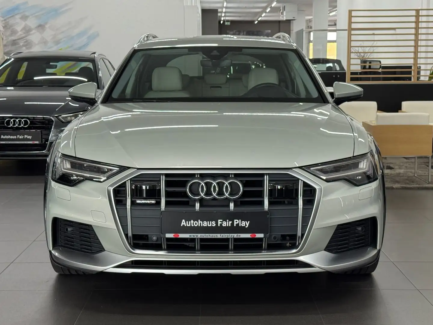Audi A6 allroad 55TDI MASSAGE/SITZBEL/AHK/LUFTF/B&O Silber - 2