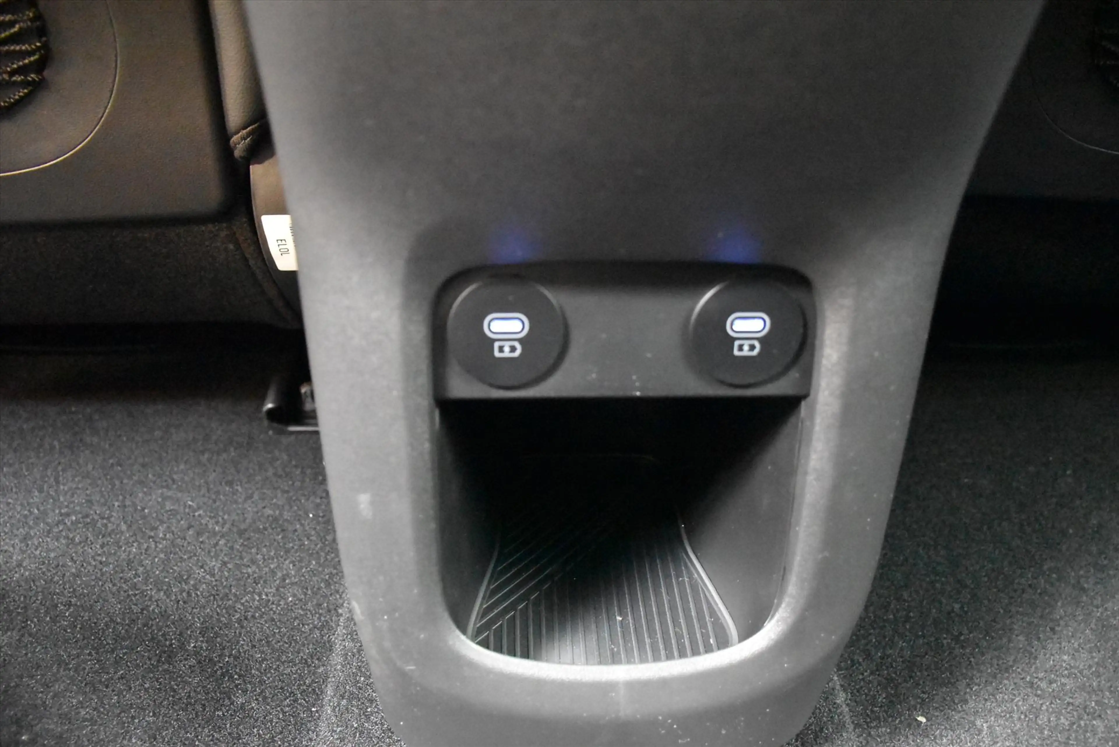 Hyundai IONIQ 5 84 kWh RWD Pure Edition || Voorraad Deal! — photo 37