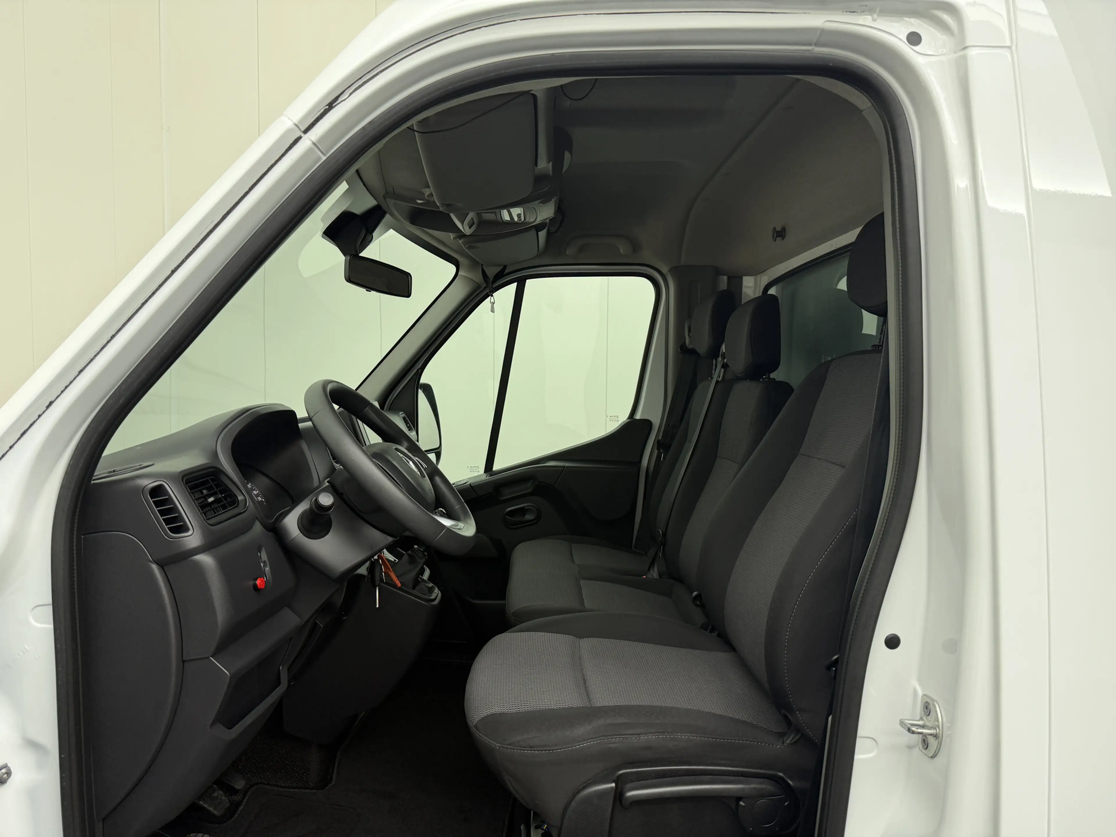 Renault Master 2.3DCi 145PK Bakwagen+Laadklep | Trekhaak 2500Kg | — photo 21