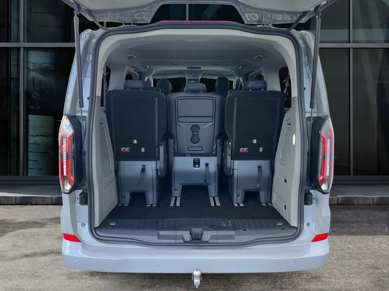 Ford Tourneo Custom 2026 — фото 10