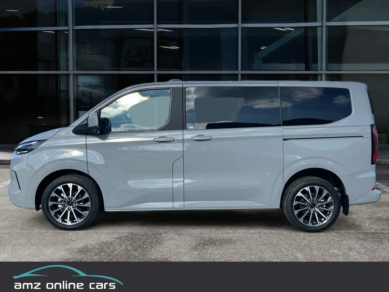 Ford Tourneo Custom 2026