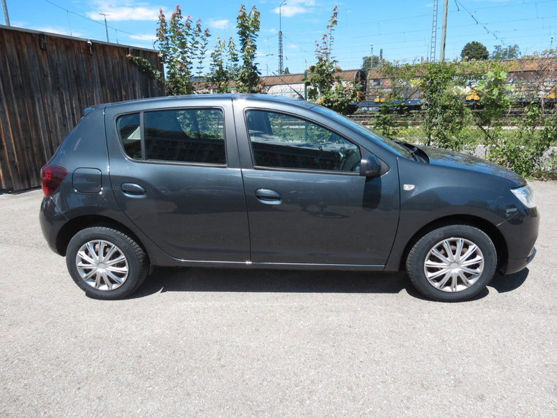 Dacia Sandero II Laureate *Navi, PDC, TÜV neu, TOP* — photo 8