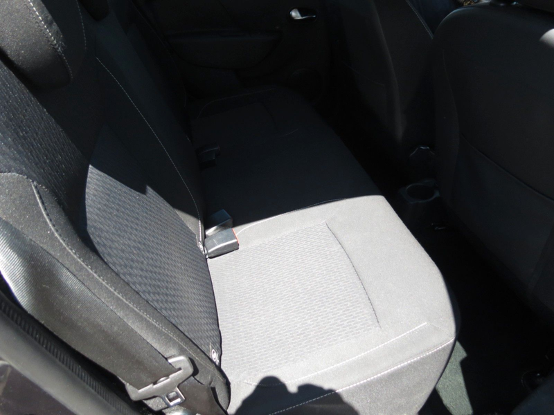 Dacia Sandero II Laureate *Navi, PDC, TÜV neu, TOP* — photo 14