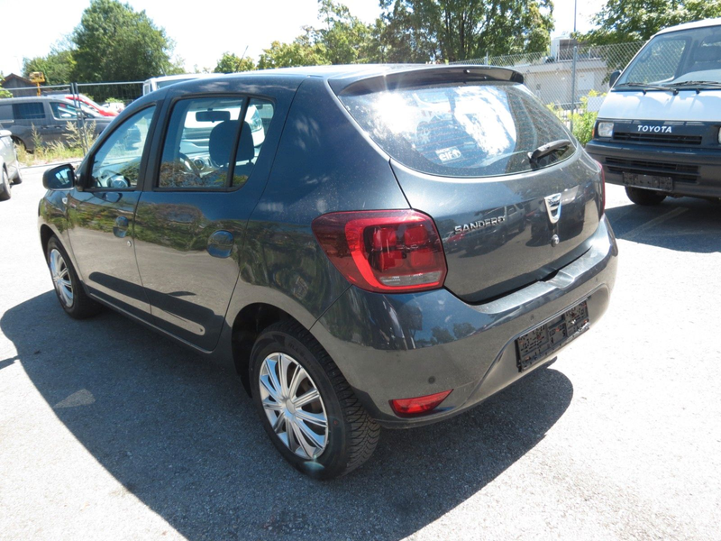 Dacia Sandero II Laureate *Navi, PDC, TÜV neu, TOP* — photo 4