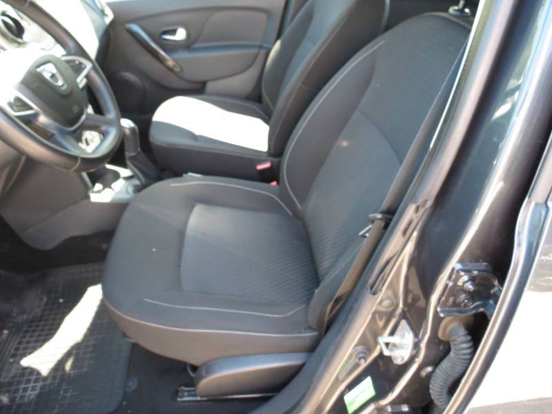Dacia Sandero II Laureate *Navi, PDC, TÜV neu, TOP* — photo 11