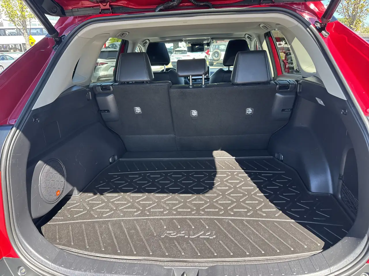 Toyota RAV 4 снимка Toyota RAV 4