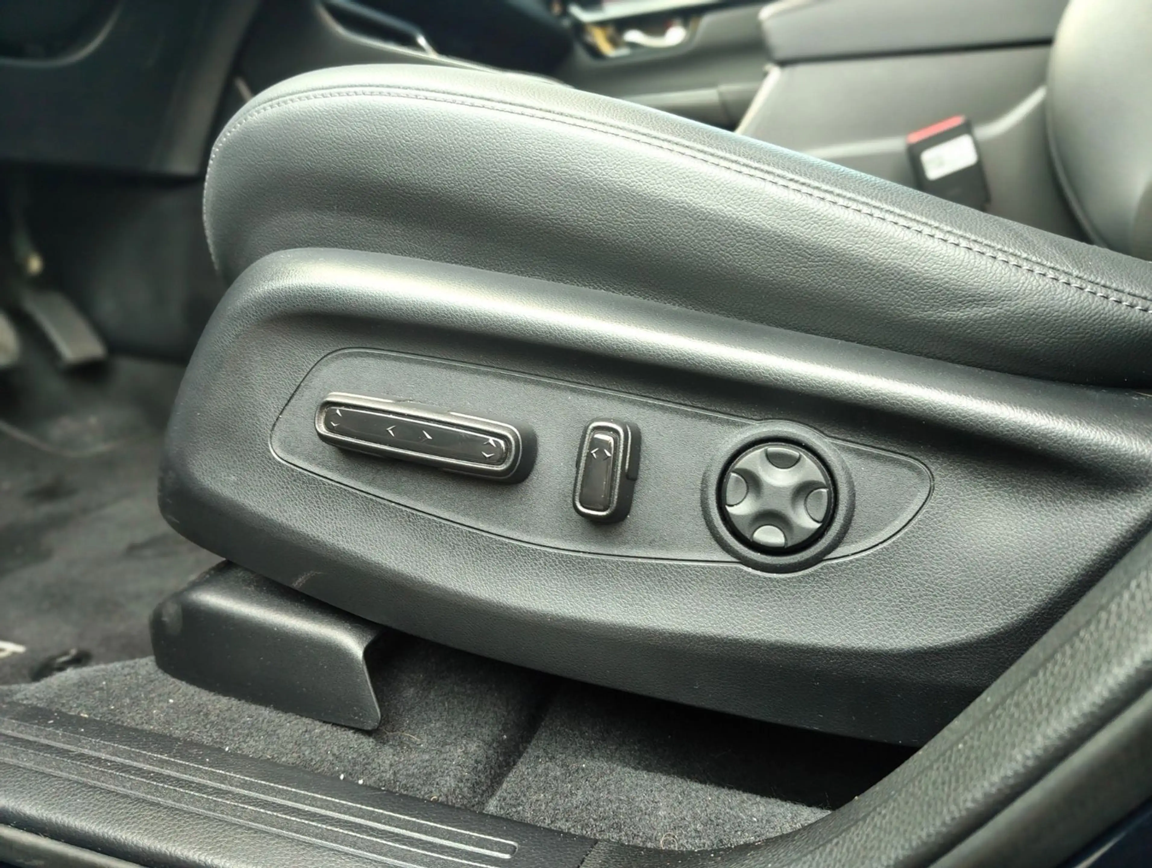 Honda CR-V 2.0 e:HEV Advance AWD Navi/LED/Kamera — photo 15