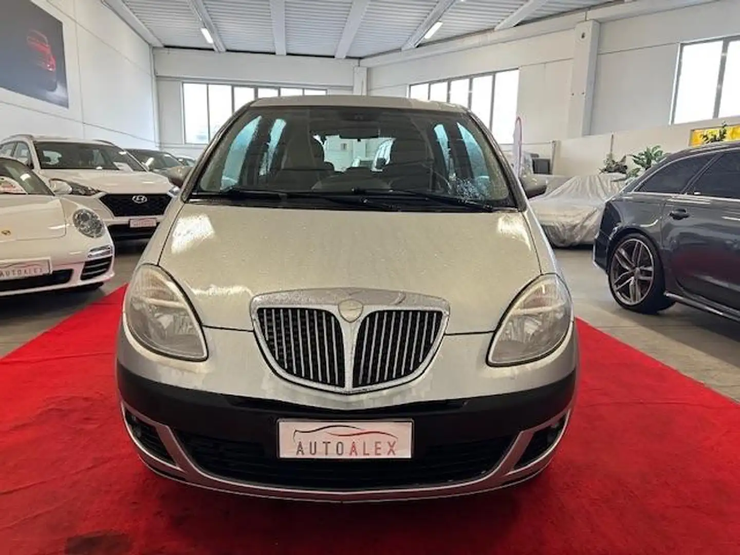 Lancia MUSA 1.4 16v Platino Plus 100 NEOPATENTATI Argento - 2