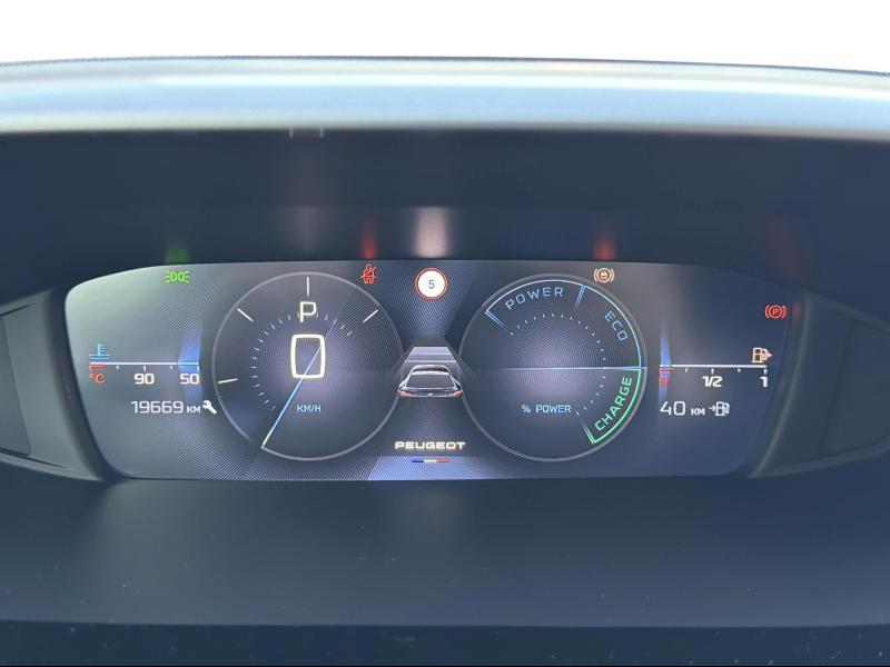 Peugeot 408 Allure Hybrid 145 DCS6 — photo 12