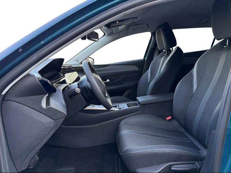 Peugeot 408 Allure Hybrid 145 DCS6 — photo 8