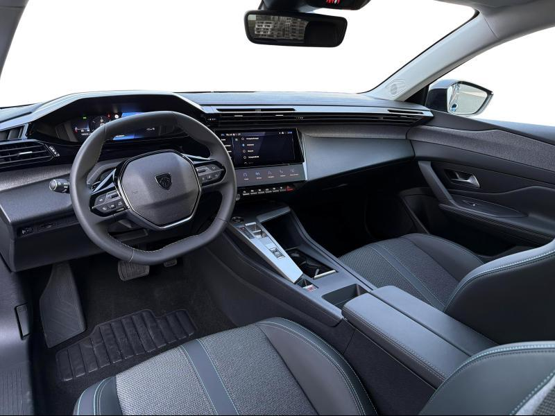 Peugeot 408 Allure Hybrid 145 DCS6 — photo 11
