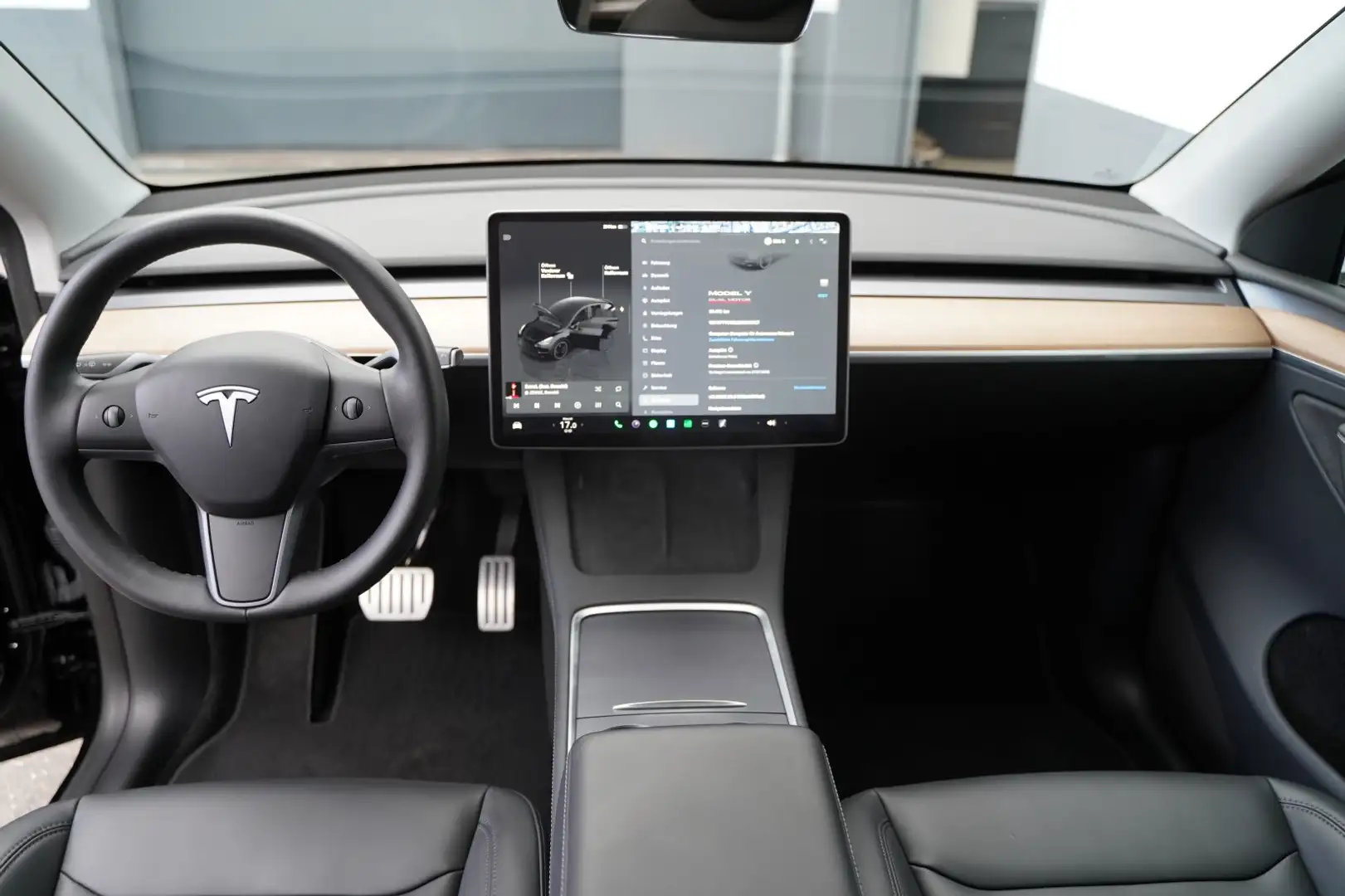 Tesla Model Y Performance *Mwst. ausweisbar* Noir - 2