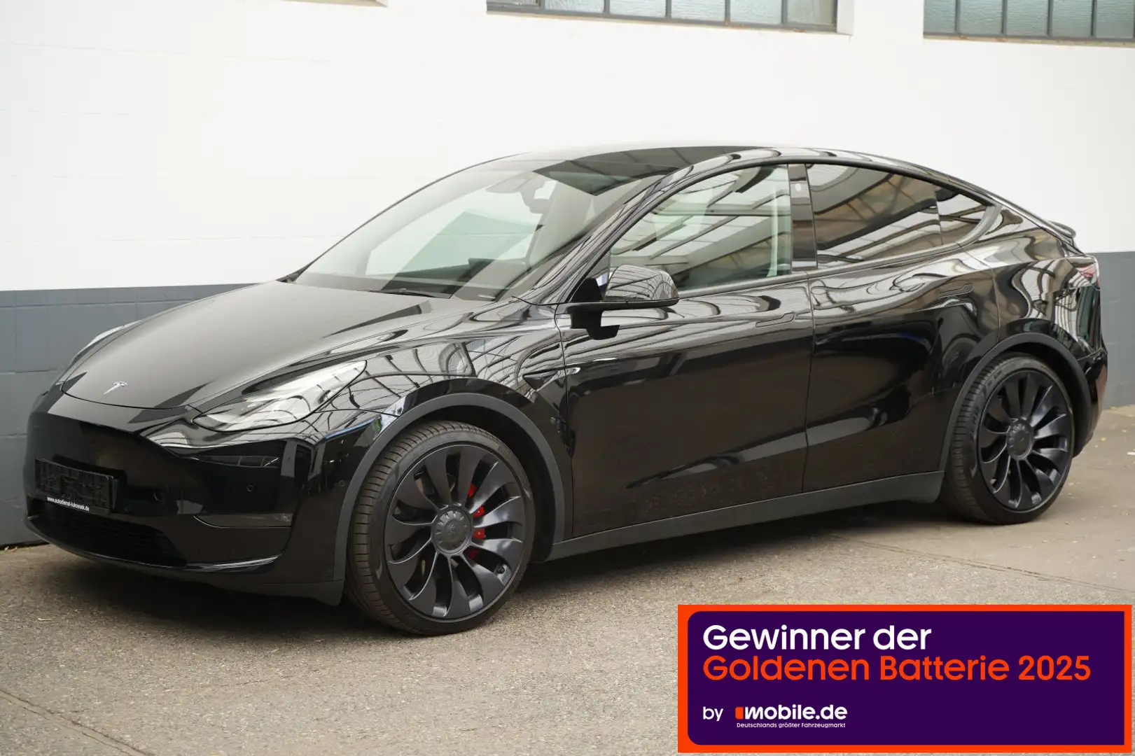 Tesla Model Y Performance *Mwst. ausweisbar* Noir - 1
