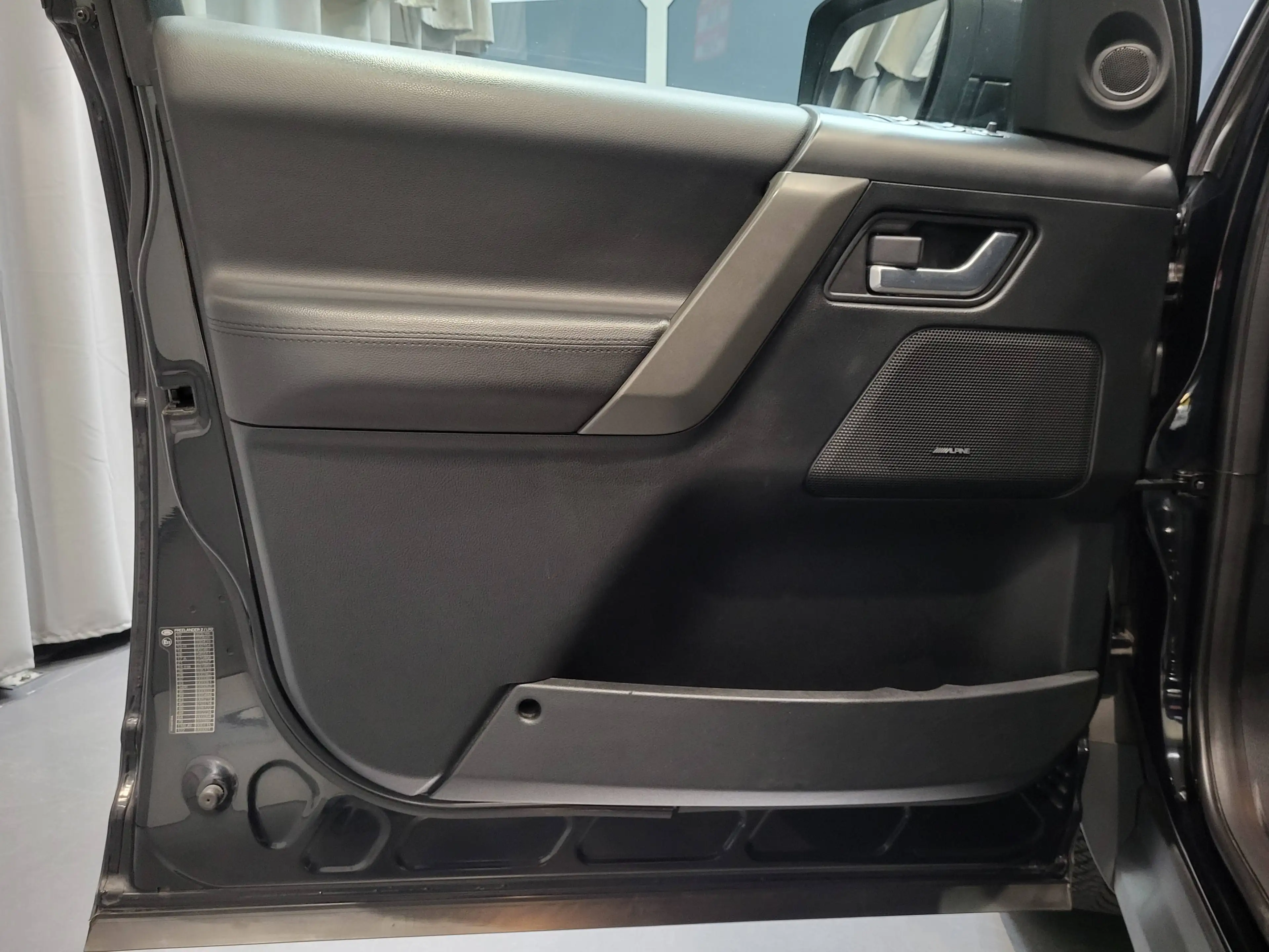 Land Rover Freelander 2.2Td4 HSE *Navi| Xenon| Pano* — photo 15
