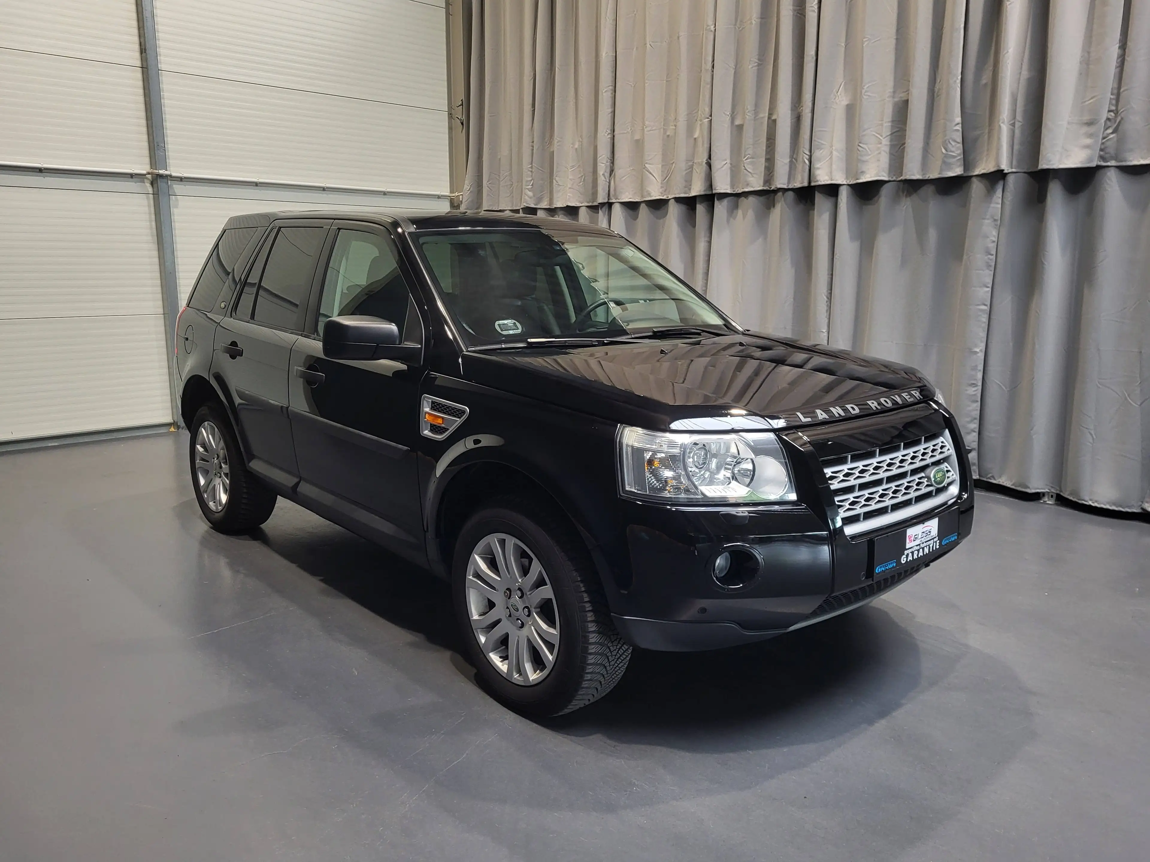 Land Rover Freelander 2.2Td4 HSE *Navi| Xenon| Pano* — photo 3
