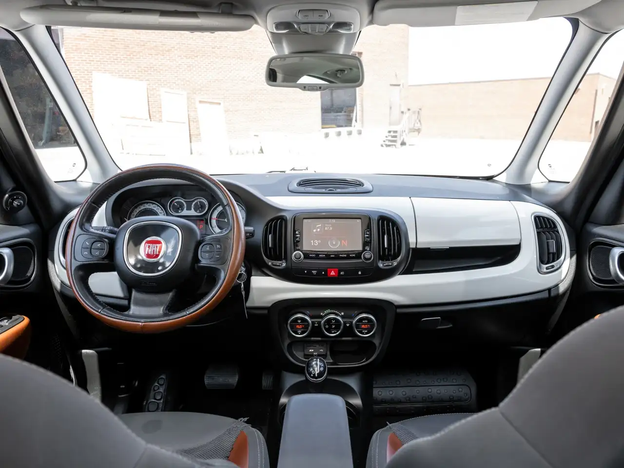 Fiat 500L снимка Fiat 500L