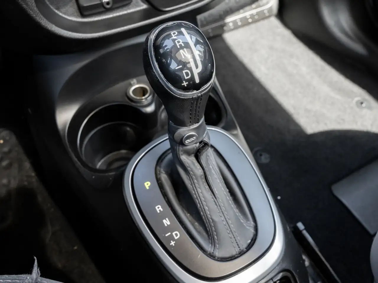 Fiat 500L снимка Fiat 500L