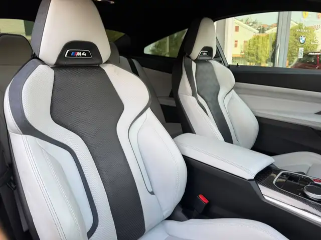 BMW M4 view 13