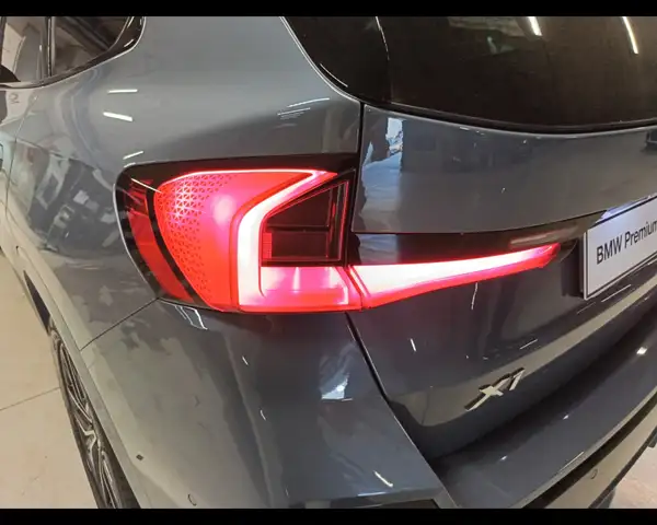 BMW X1 view 12